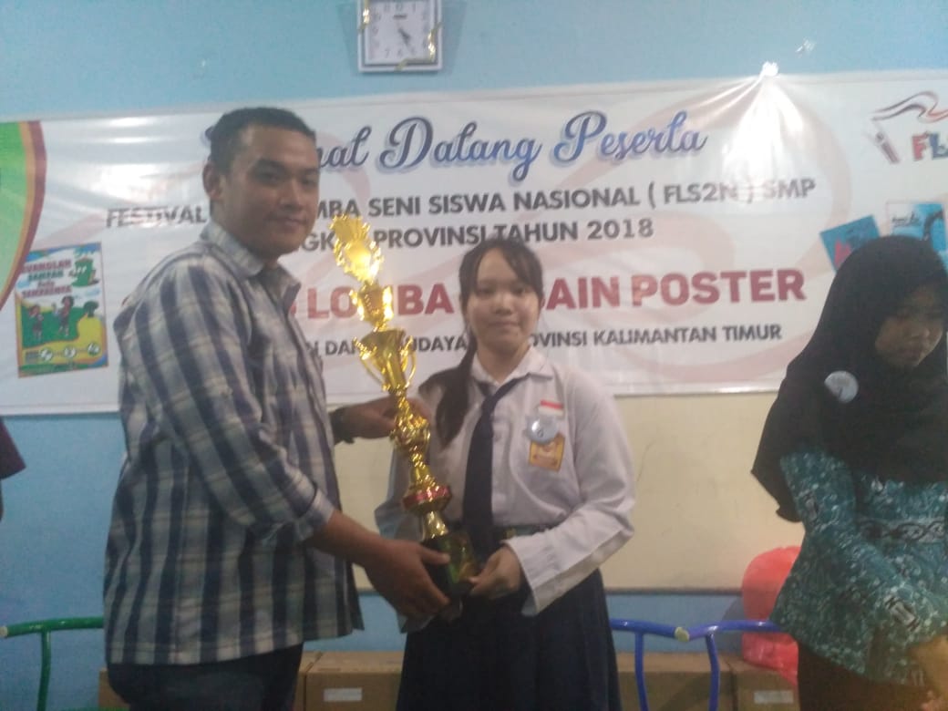Juara 2 Desain Poster FL2SN tingkat Propinsi 2018